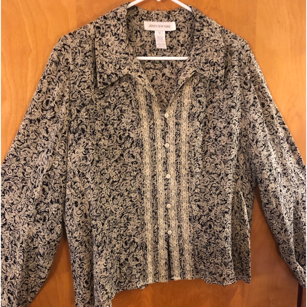 Ladies Jones NY 100% Silk Size 16 Button Up Top